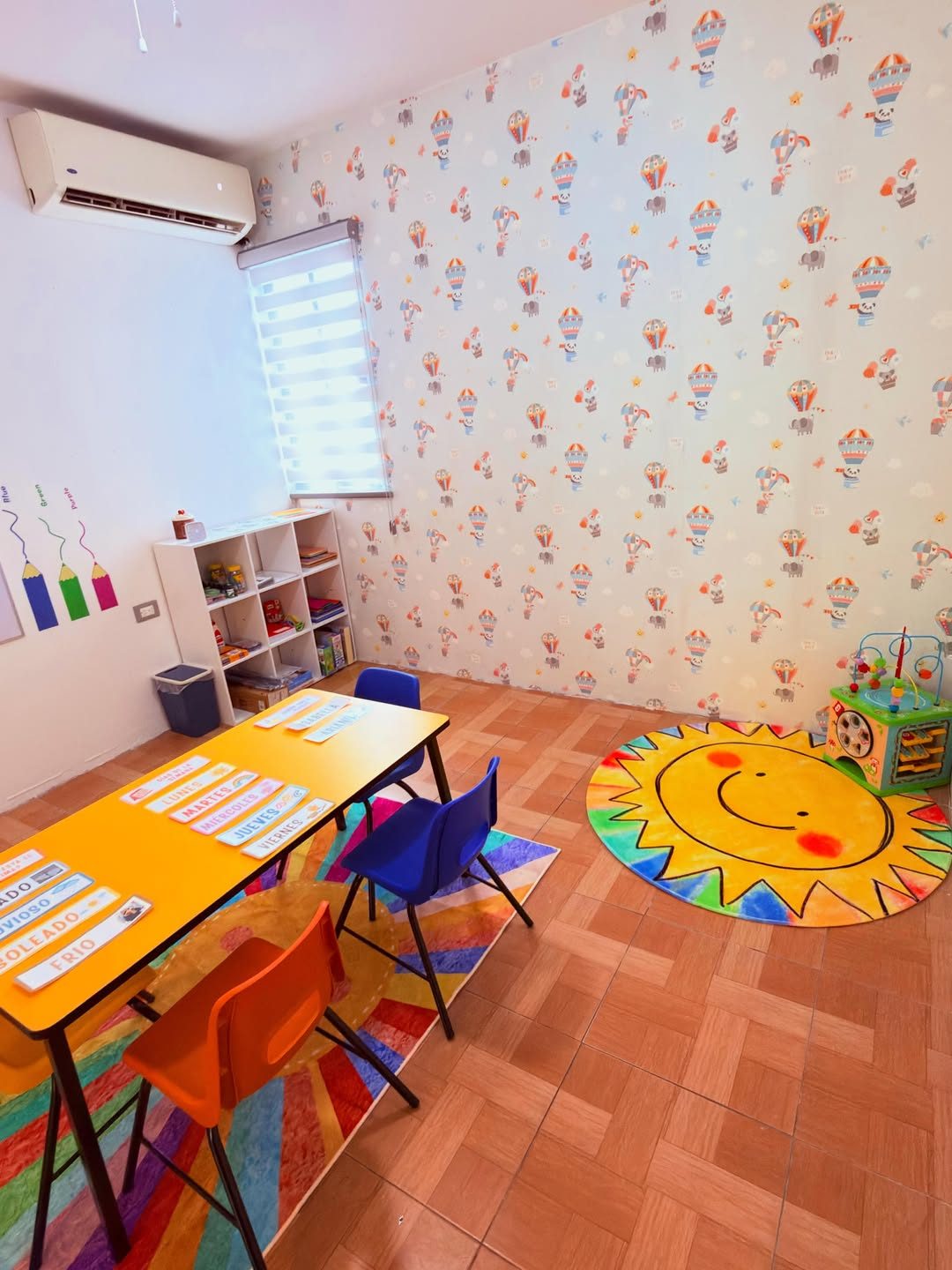 Salón Oruga